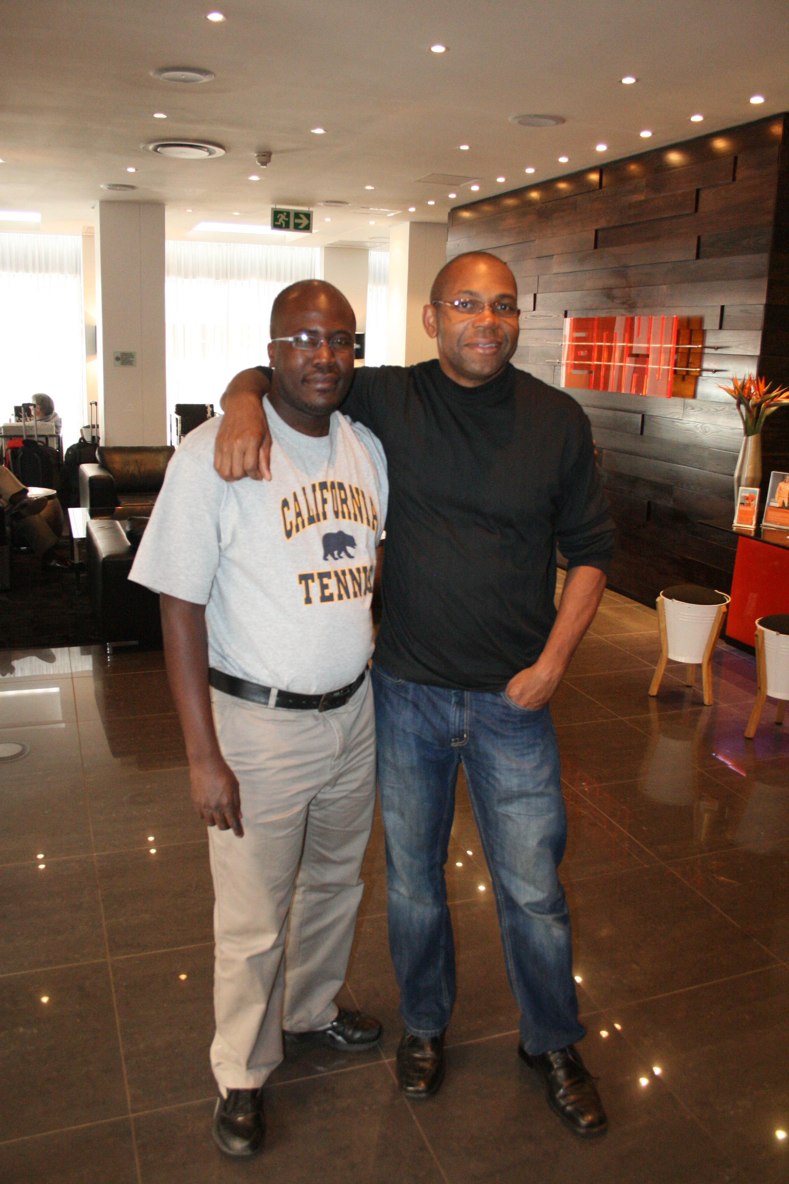 Wanjohi Kabukuru with mentor Ron Nixon (right)